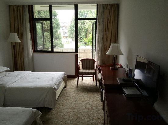 Фото Shuangyang Hotel