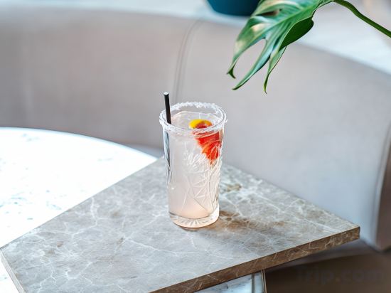 Фото The Alan