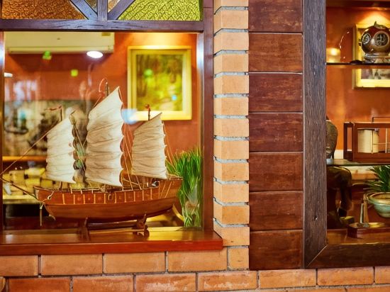 Фото Jomtien Boathouse