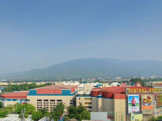 Фото Locals Prio ChiangMai Central Airport Plaza