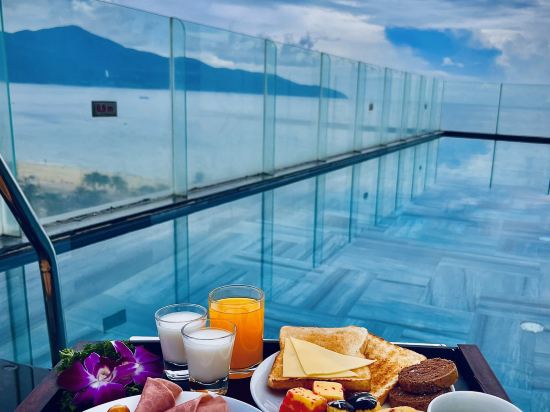 Фото Alani Sea View Hotel