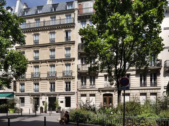 Фото Maxim Quartier Latin