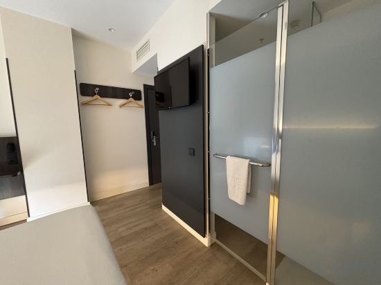 Фото EasyHotel Madrid Centro Atocha