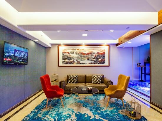 Фото Lujia International Hotel