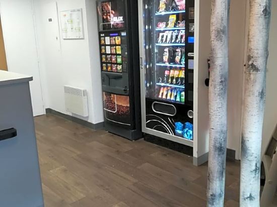 Фото hotelF1 Avignon Centre Courtine gare TGV