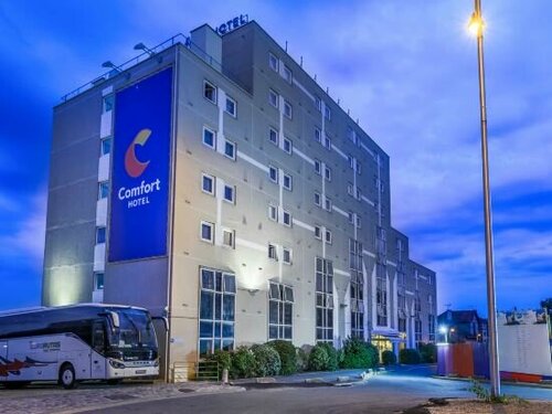 Гостиница Comfort Hotel Paris Porte D'Ivry в Иври-сюре-Сене