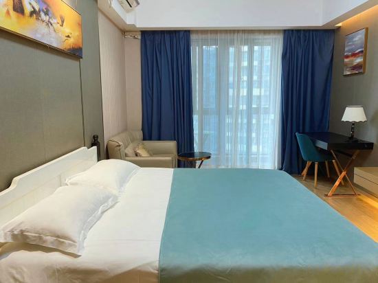 Фото Manhattan Langde Apartment