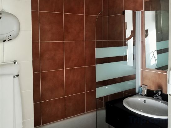 Фото Adonis Arc Hôtel Aix