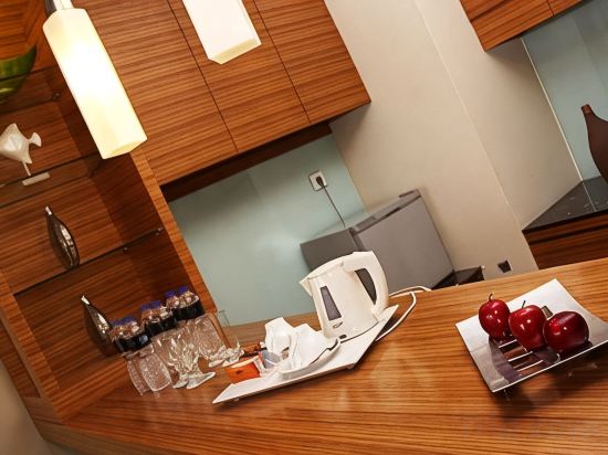 Фото Grand Pasundan Convention Hotel