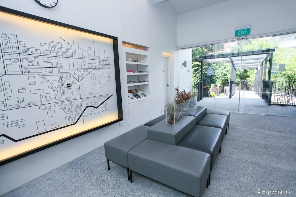 Фото Lloyd's Inn