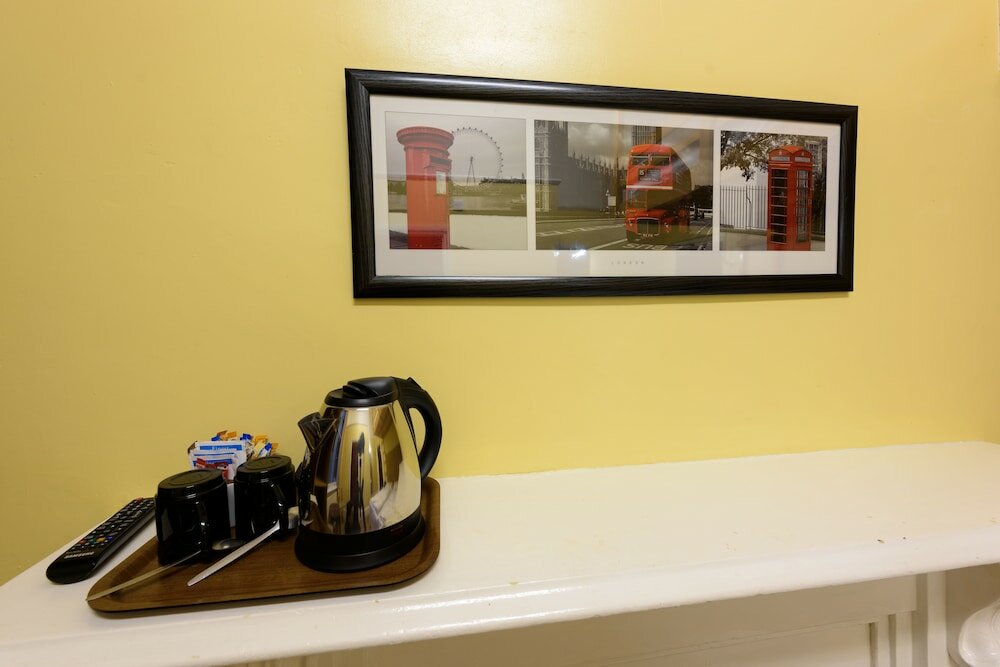 Фото Dolphin Inn