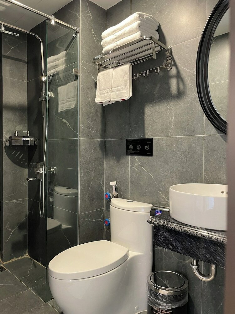 Фото Aquarius Premium Hotel