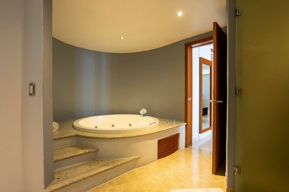 Фото Holiday Inn Puebla Finsa, an Ihg Hotel