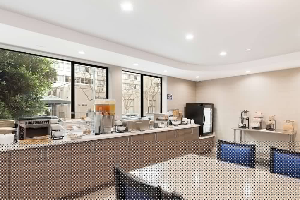 Фото Best Western Red Coach Inn