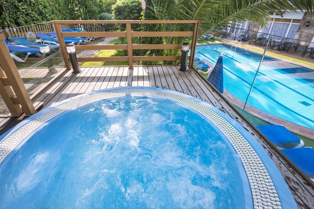 Фото Hotel GHT Neptuno Tossa & VENUS SPA