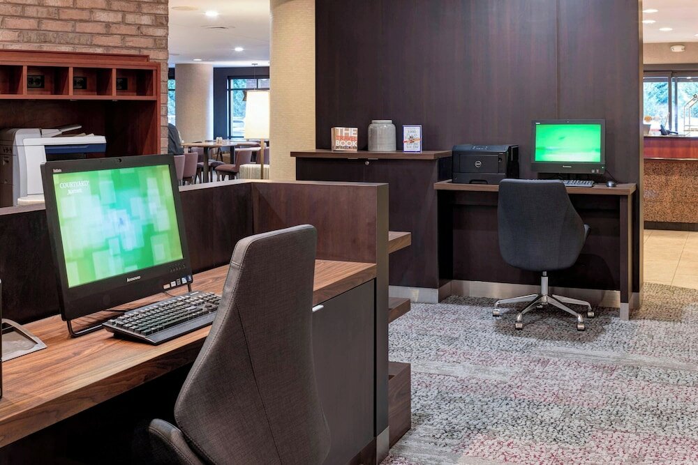 Фото Courtyard by Marriott Suffolk Chesapeake