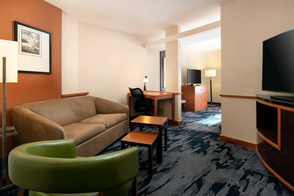 Фото Fairfield Inn & Suites by Marriott Redding