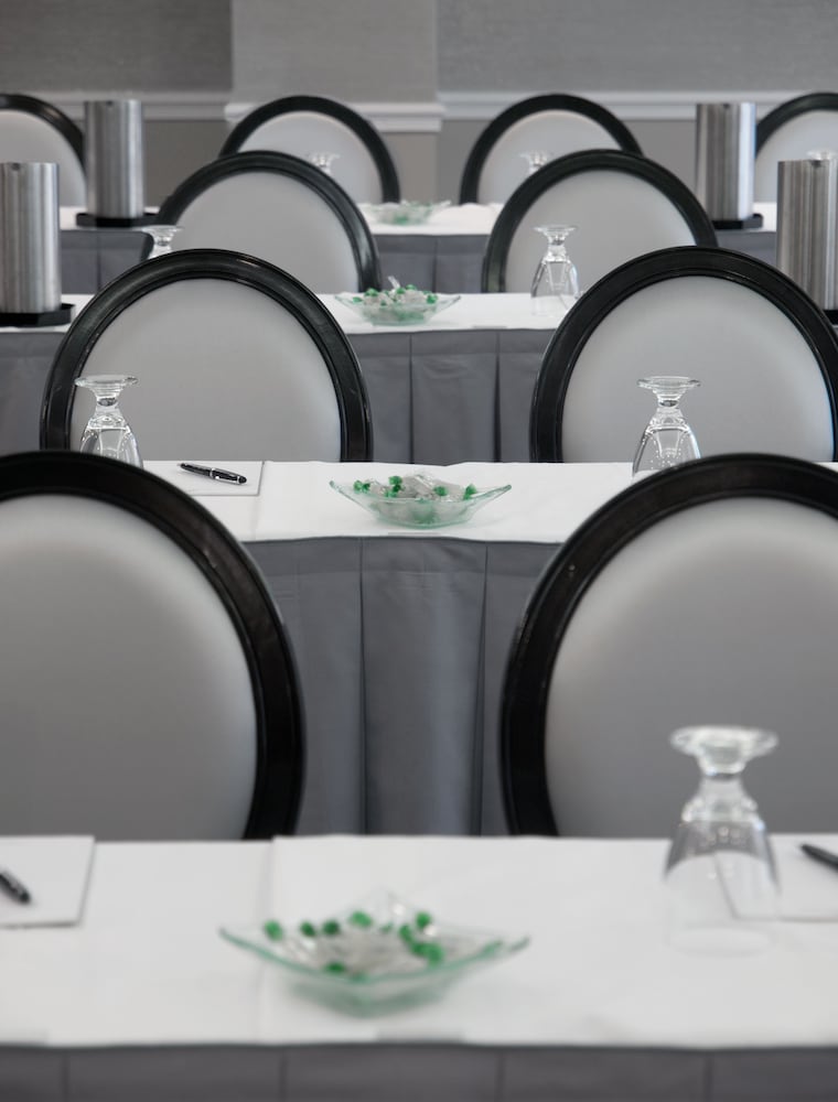 Фото State Plaza