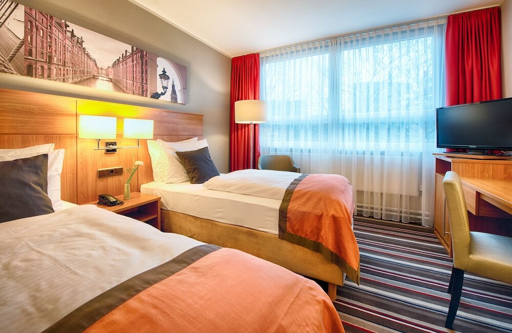 Фото Leonardo Hotel Hamburg City Nord