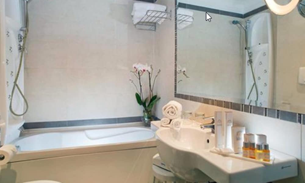 Фото Pinewood Hotel Rome