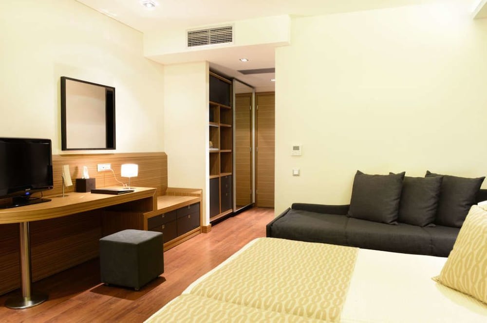 Фото Royal Paradise Beach Resort & SPA