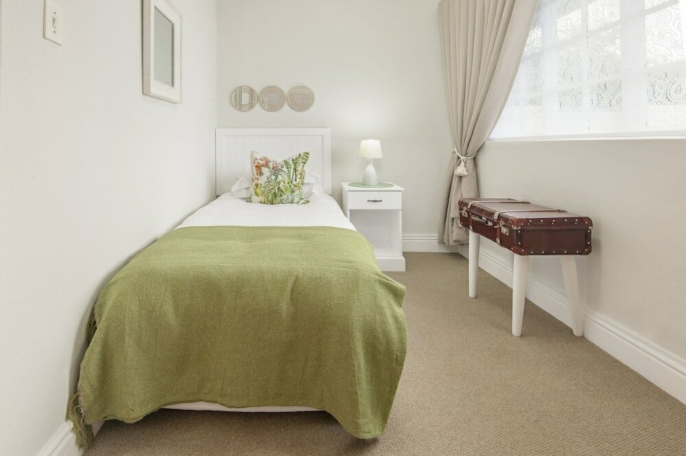 Фото Cliff Cottage