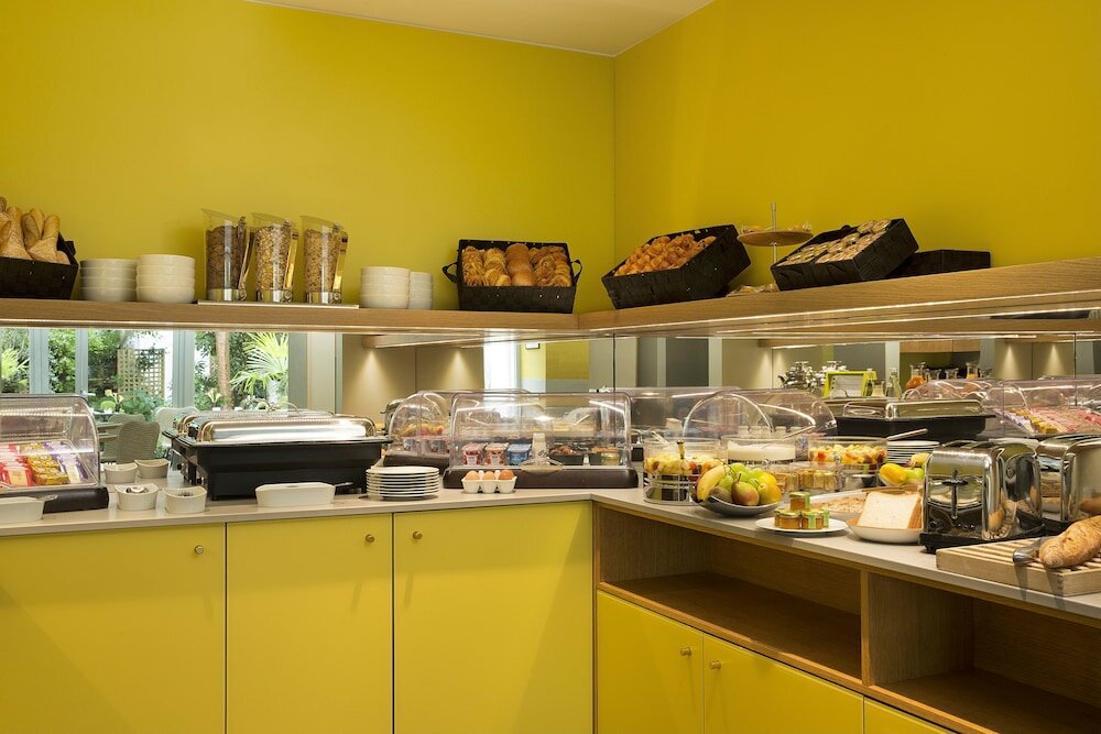 Фото Hôtel A La Villa des Artistes