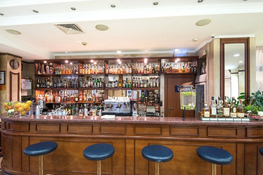 Фото Hotel Downtown