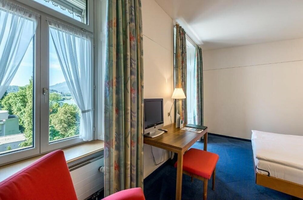 Фото Grand Hotel Europe