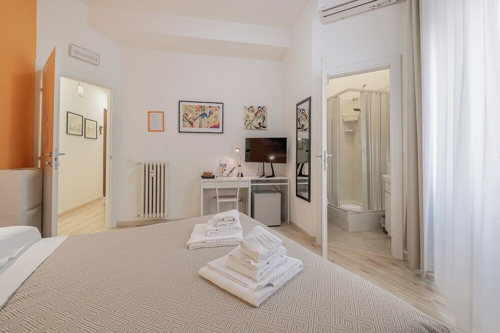 Фото Damiani & Sister Guest House