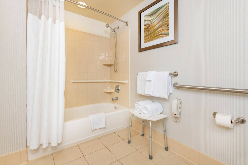 Фото Courtyard by Marriott Phoenix West/Avondale