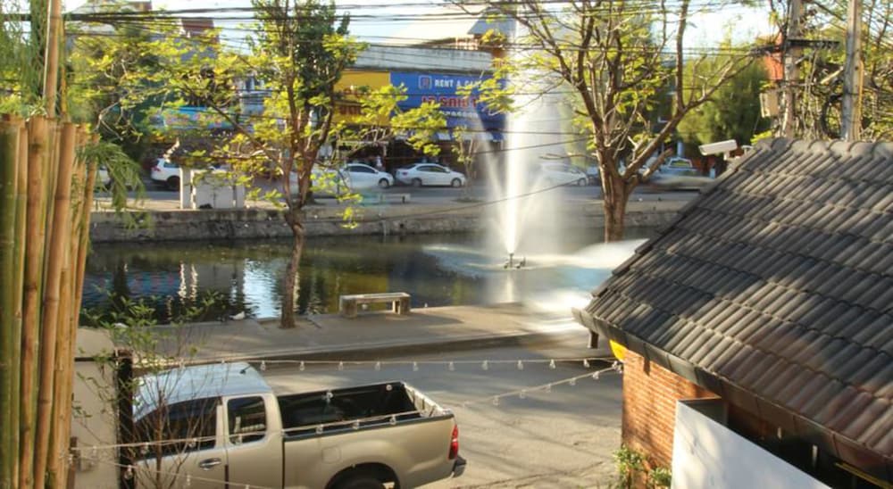 Фото Z's Hostel at Tha Phae Gate