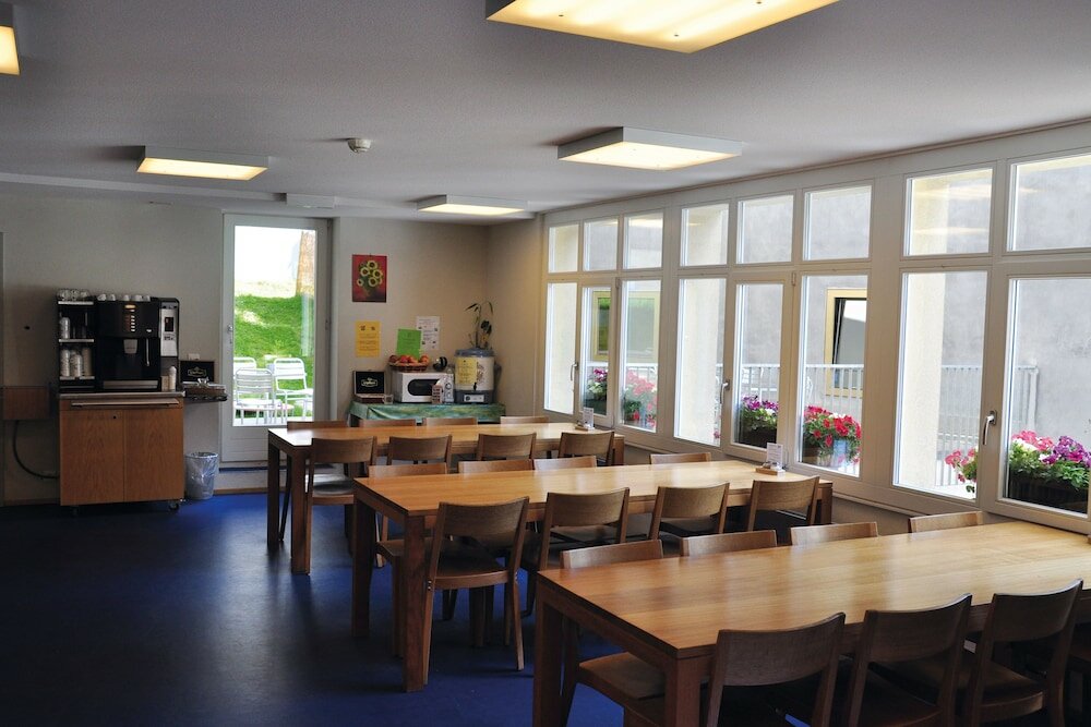 Фото Youth Hostel Zermatt