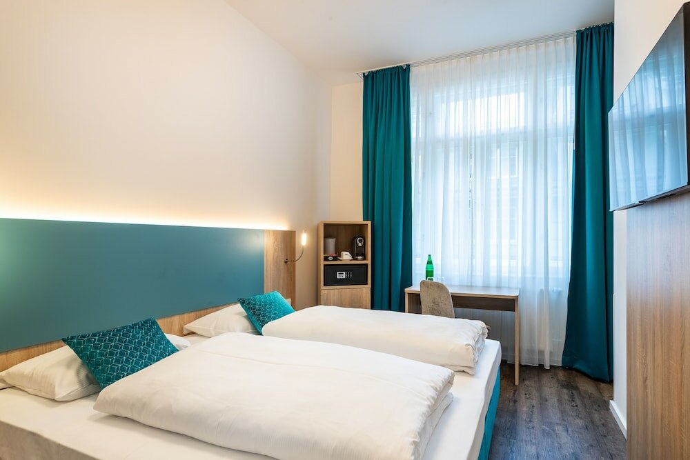 Фото DaunTown Rooms - Self Check-In