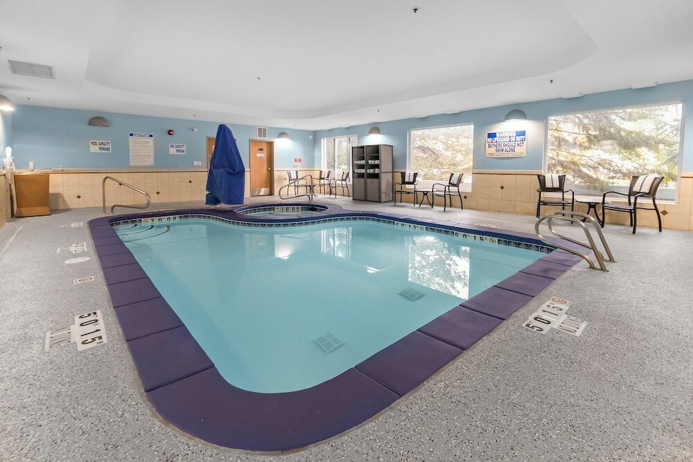 Фото Holiday Inn Express Salt Lake City South - Midvale, an Ihg Hotel