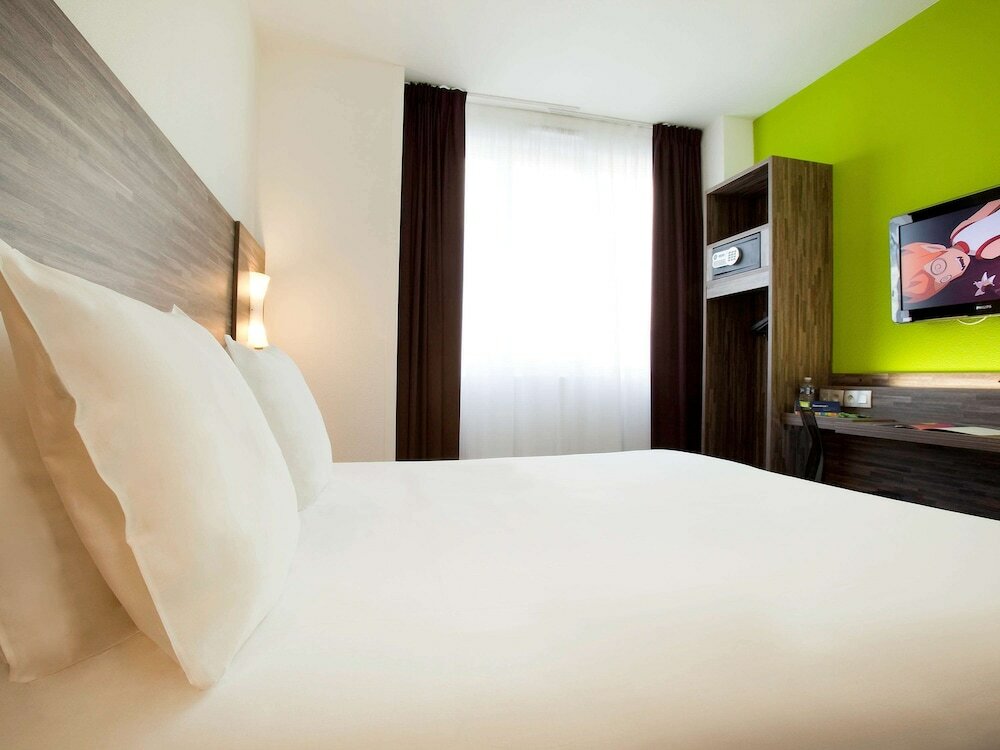 Фото Ibis Styles Rennes Centre Gare Nord