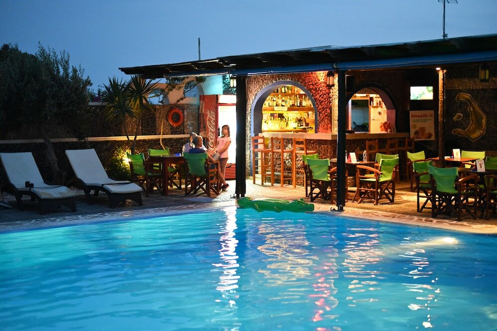 Фото Holiday Beach Resort