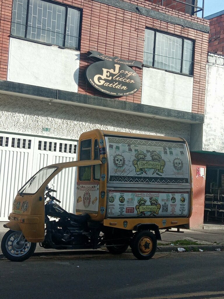 Beauty salon Jorge Eliécer Gaitán, Bogota, photo