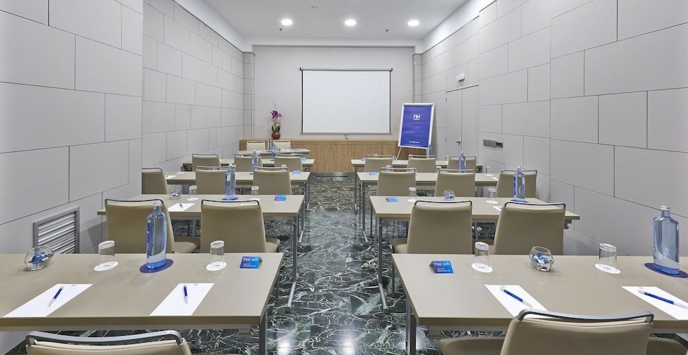 Фото Nh Ciudad de Zaragoza