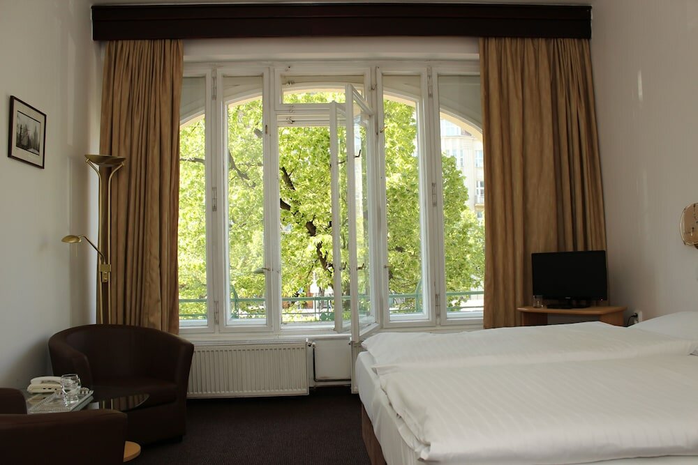 Фото Hotel Meran