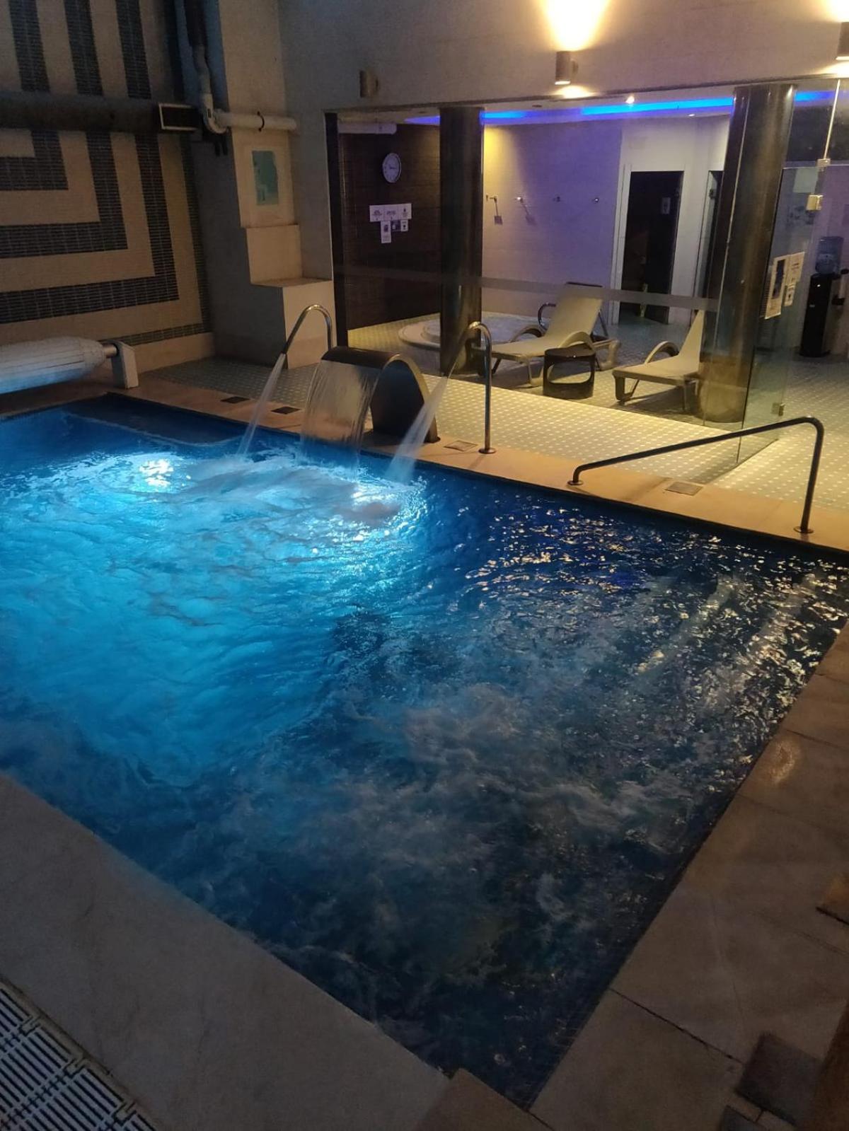 Фото Hotel SPA Paris