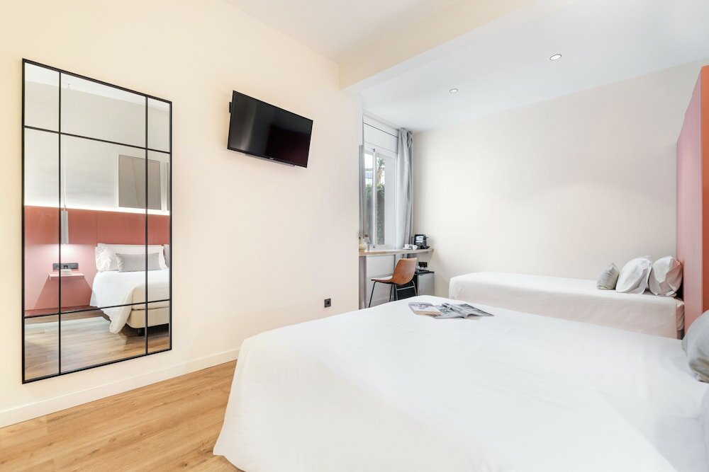 Фото Отель LeMar Boutique Barcelona