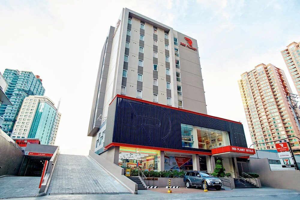 Фото Red Planet Makati Amorsolo