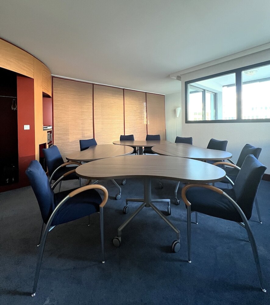 Фото Novotel Suites Marseille Centre Euromed