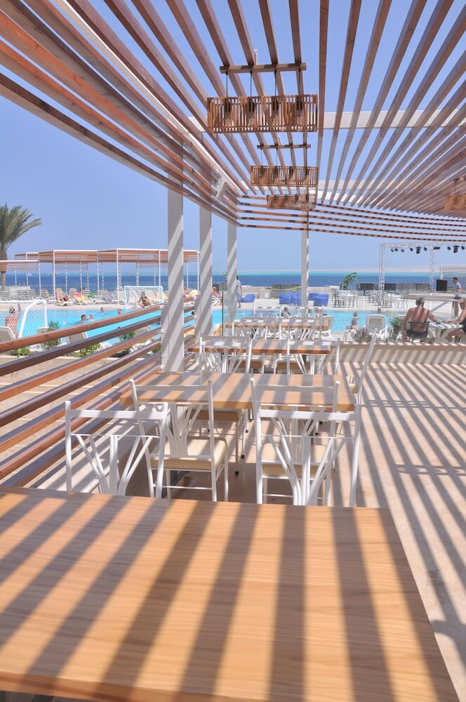 Фото Sunrise Holidays Resort -Adults Only