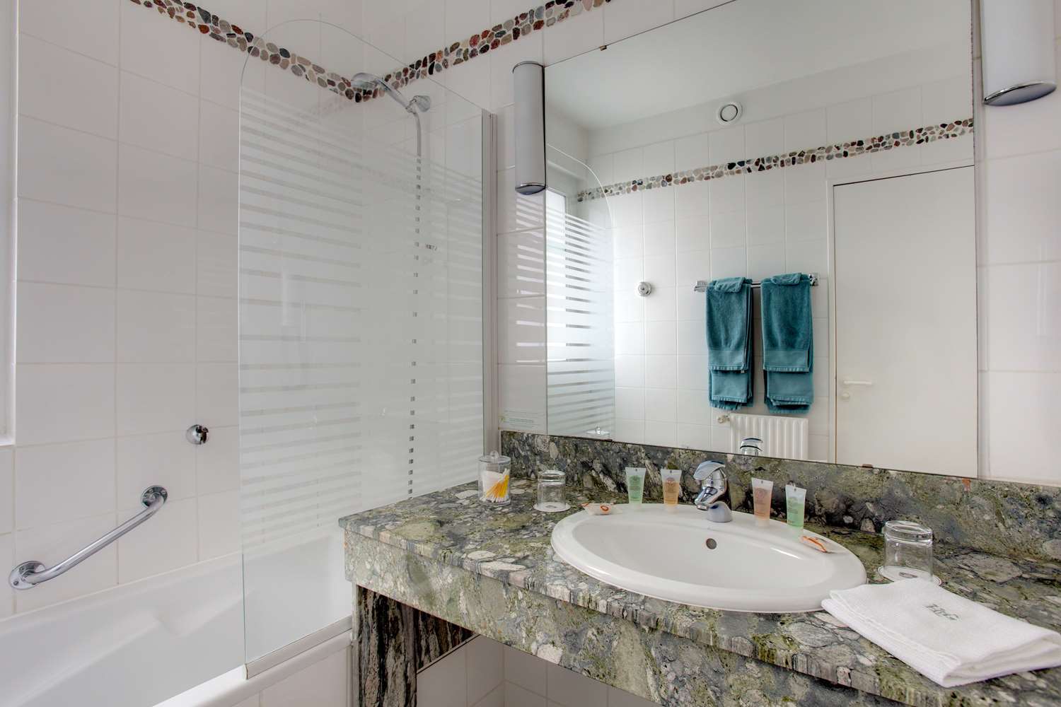 Фото Best Western Hotel Le Guilhem