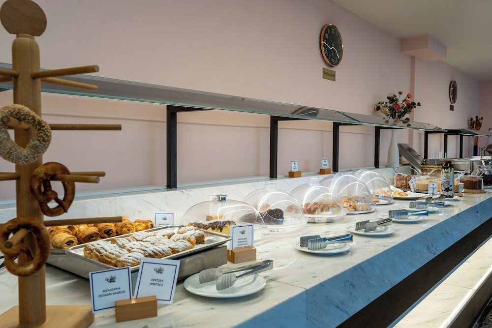 Фото Hotel Queen Olga