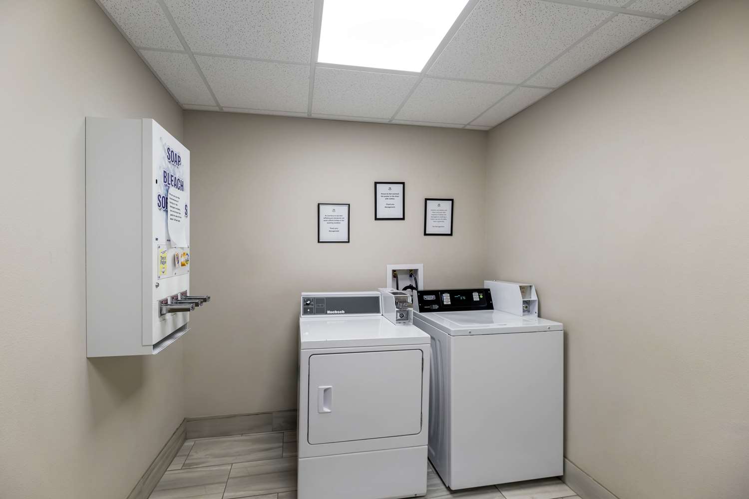 Фото Quality Inn & Suites Carlsbad Caverns Area