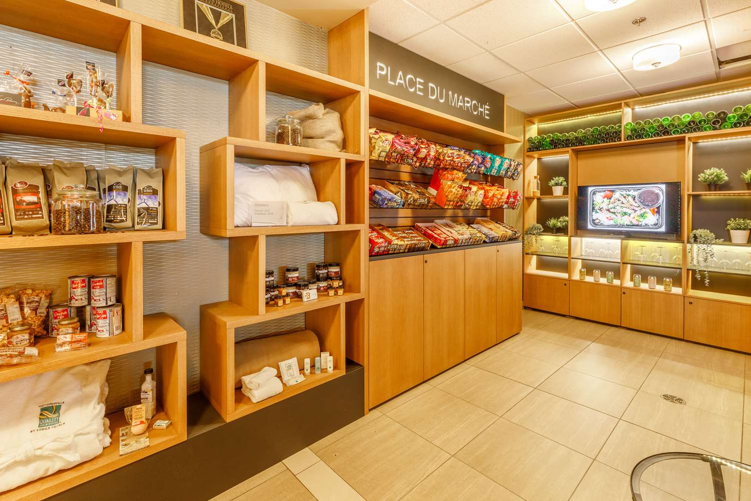 Фото Quality Inn & Suites