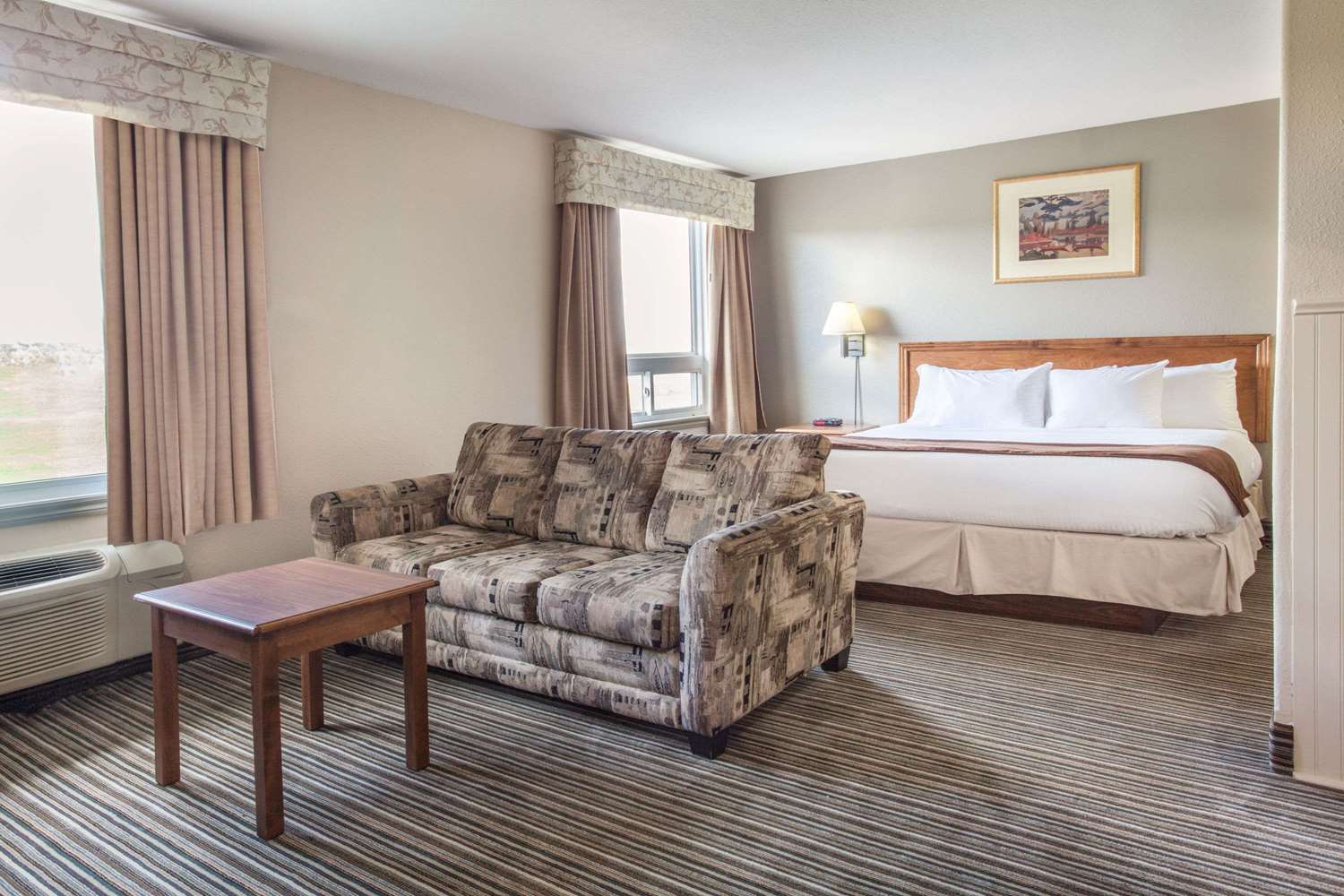 Фото Super 8 by Wyndham Truro Ns